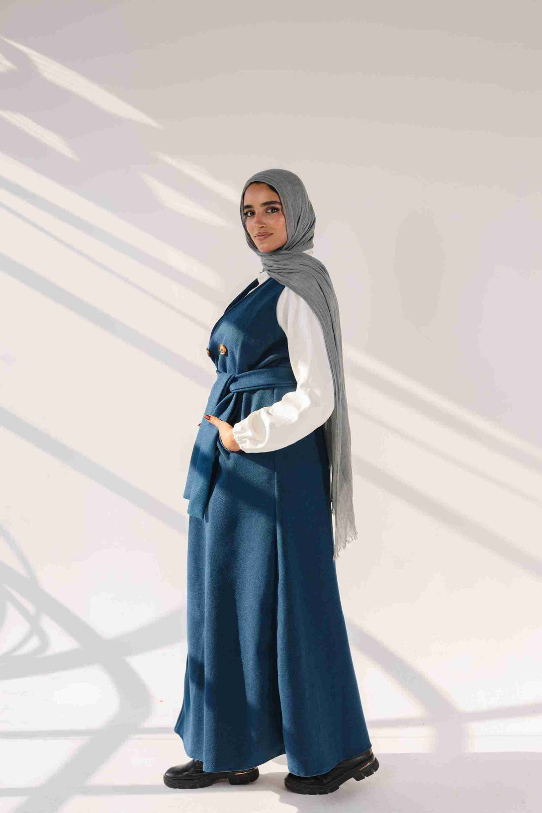 Seleeveless Long Coat -شتاء2026